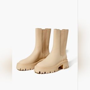 NWT Forever 21 Faux Leather Chelsea Boots